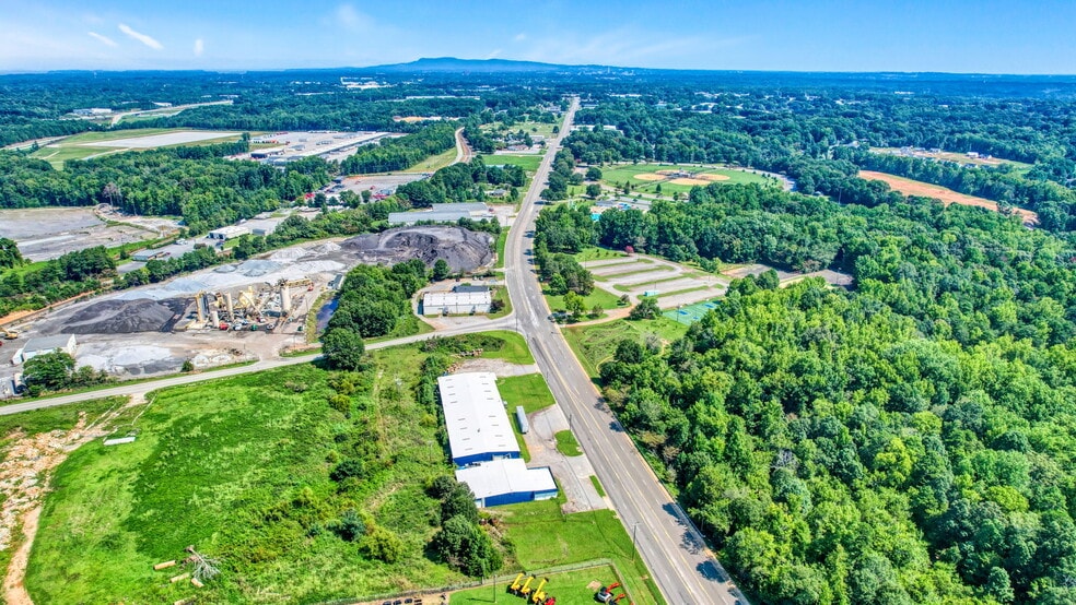 More Photos Of 1411 Piedmont Hwy, Piedmont Warehouse For Lease