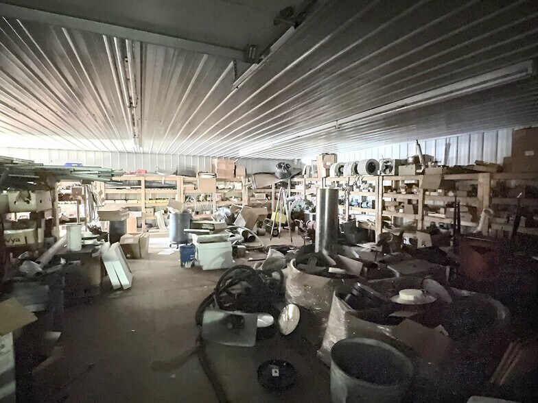 More Photos Of 1006 S Lawler, Mitchell Warehouse For Sale