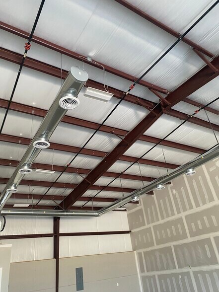 More Photos Of 8137 Florance Rd, Northlake Light Distribution For Lease