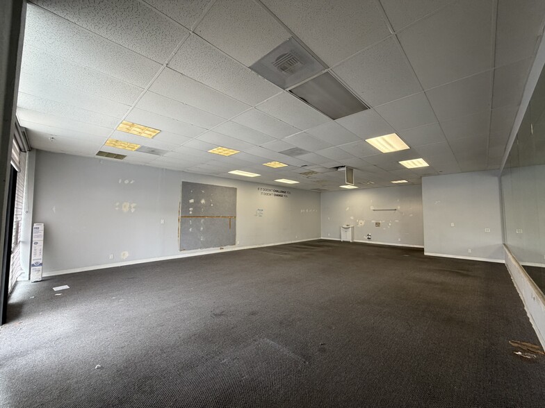 More Photos Of 8851 Garden Grove Blvd, Garden Grove Storefront Retail Office For Lease