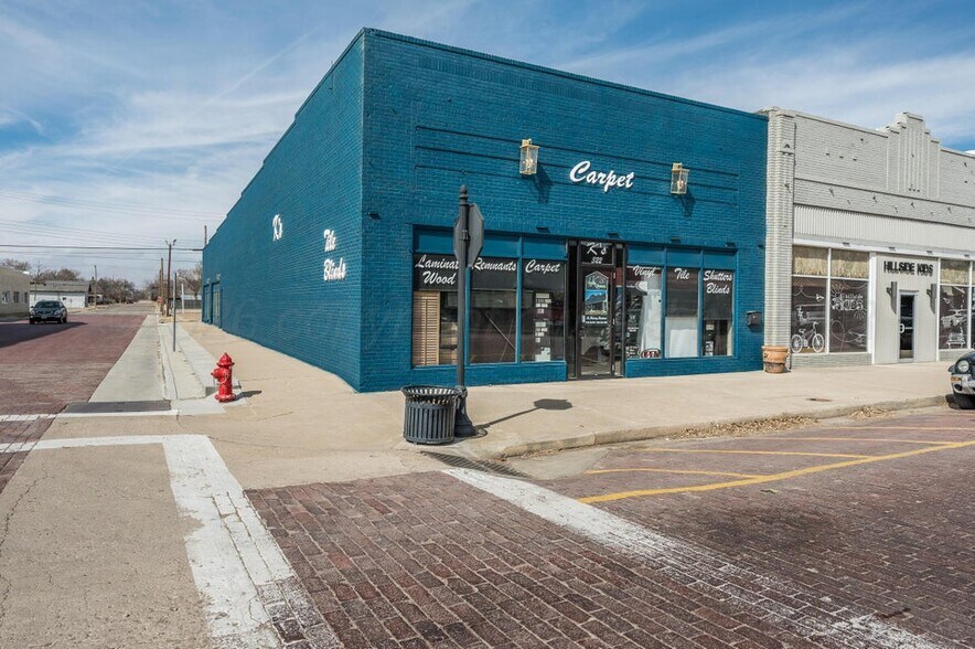 More Photos Of 322 Denrock Ave, Dalhart General Retail For Sale