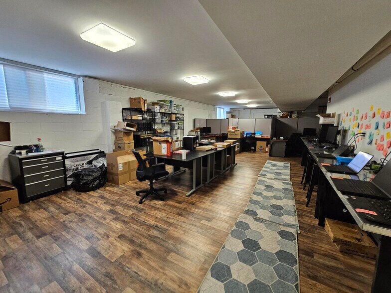 More Photos Of 4 Walter Foran Blvd, Flemington Office For Lease