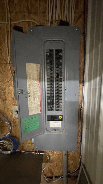 More Photos Of 3331 M 18, Beaverton Manufacturing For Sale