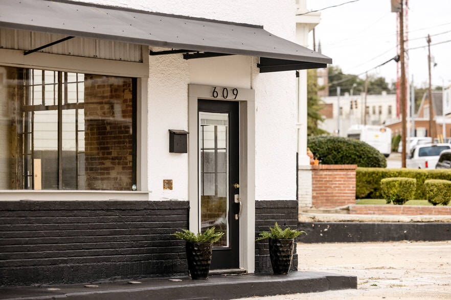 More Photos Of 609 2nd, Macon-Bibb General Retail For Lease
