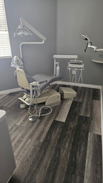 More Photos Of 3505 E Harmon Ave, Las Vegas Medical For Lease