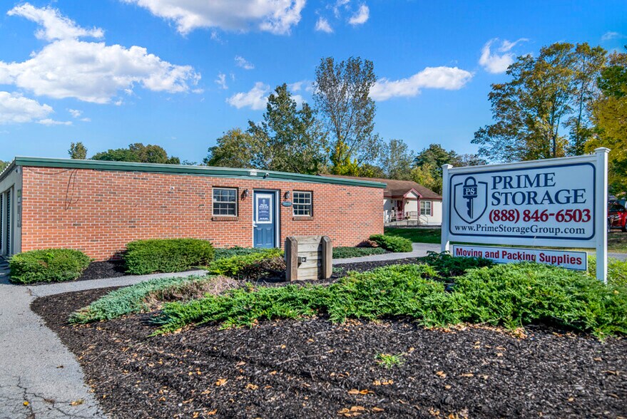 More Photos Of 120 Dix Ave, Glens Falls Self Storage For Lease