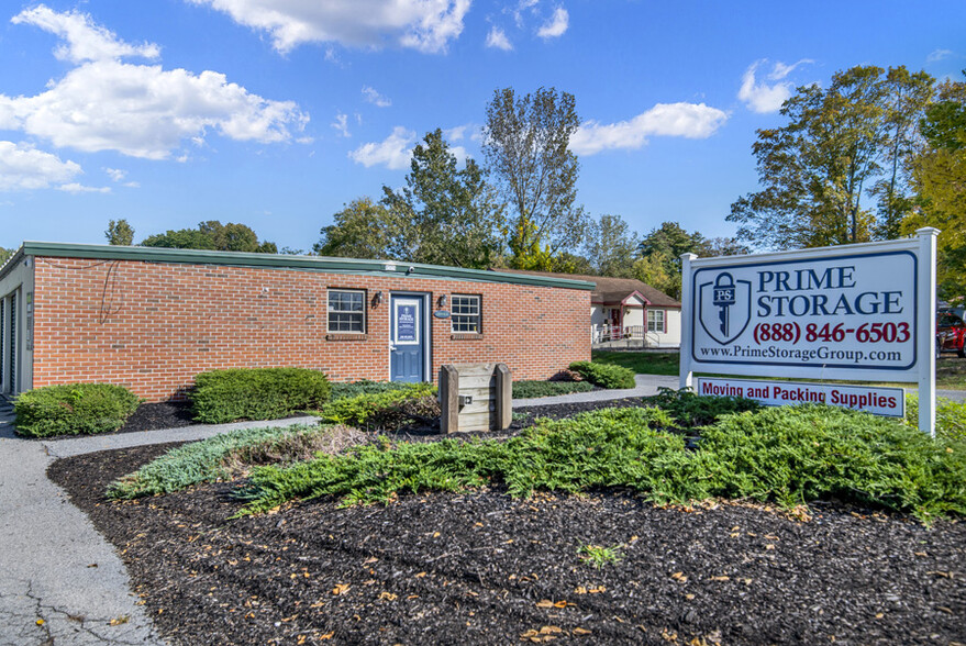 Primary Photo Of 128 Dix Ave, Glens Falls Self Storage For Lease