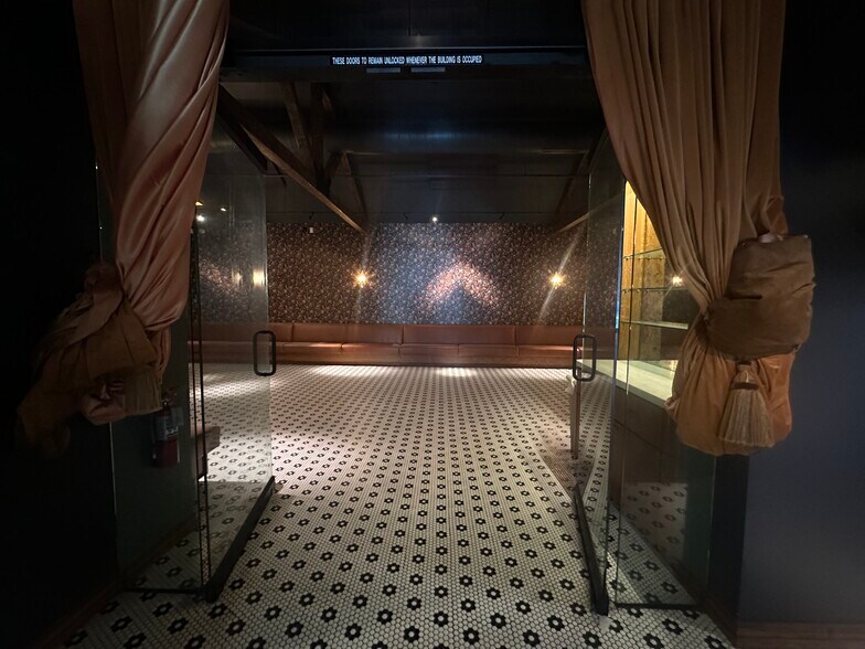 More Photos Of 1680 N Vine St, Hollywood Loft Creative Space For Lease