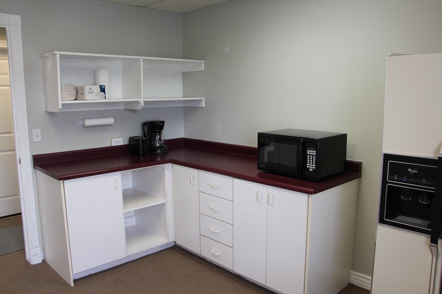More Photos Of 1116 W 500 S, West Bountiful Office For Lease