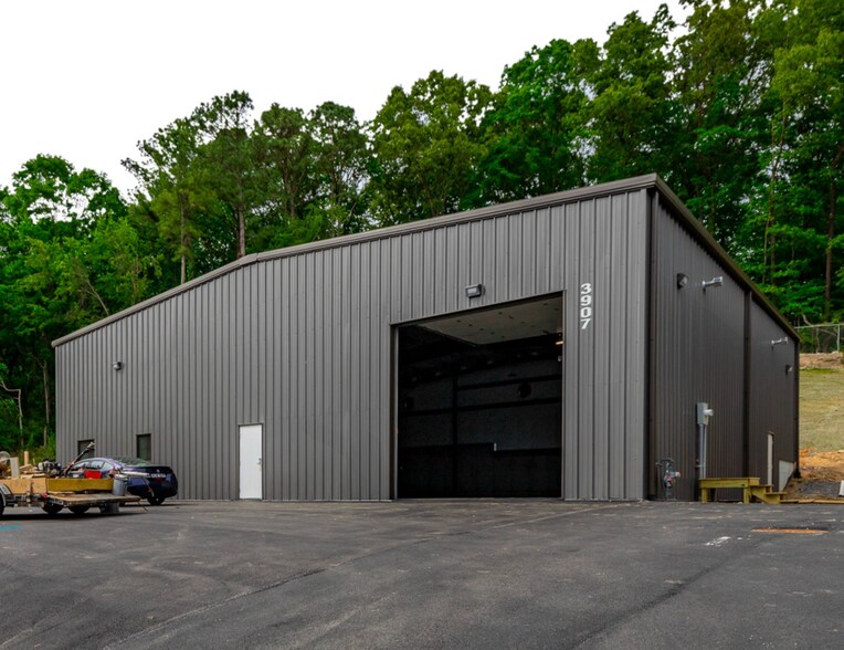 Primary Photo Of 3907 Caine Ln, Chattanooga Warehouse For Sale