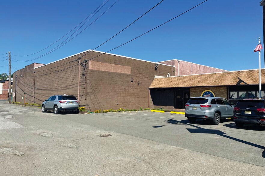 More Photos Of 20 Owens Rd, Hackensack Warehouse For Sale