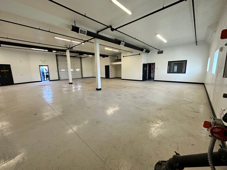 More Photos Of 4612 W 7000 S, West Jordan Light Manufacturing For Sale