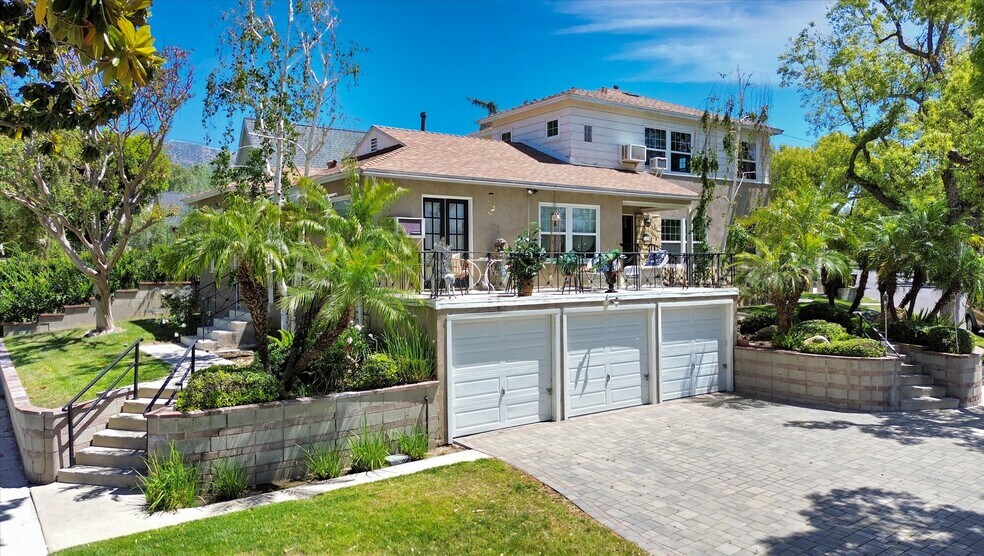 Primary Photo Of 1120 East Ave, Burbank Apartments For Sale