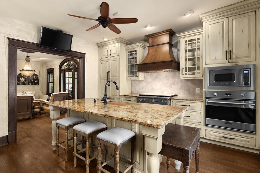 More Photos Of 707 Inverness Ave, Nashville Restaurant For Sale