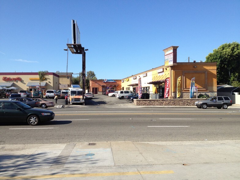 More Photos Of 417 W El Segundo Blvd, Los Angeles Freestanding For Lease