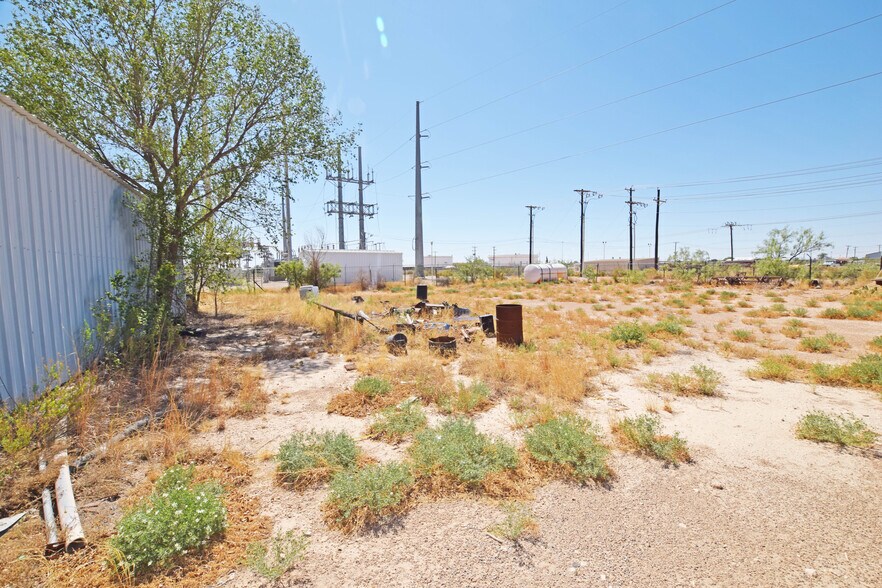 More Photos Of 1073 N FM 1936, Odessa Warehouse For Sale