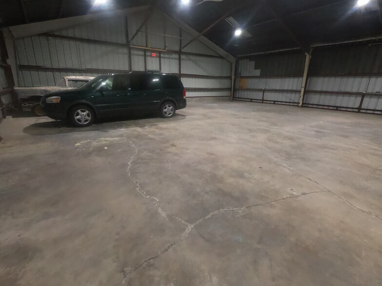 More Photos Of 109 S 11th Ave, Maywood Warehouse For Sale