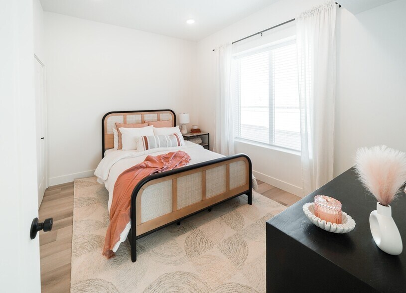 More Photos Of 655 S 1200 W, Springville Apartments For Lease