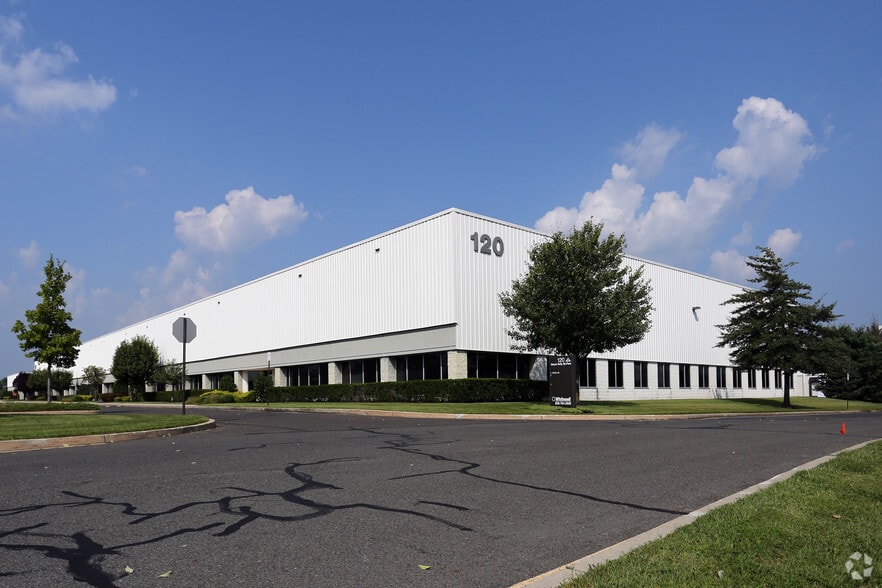 More Photos Of 110 Mount Holly Byp, Lumberton Unknown For Lease