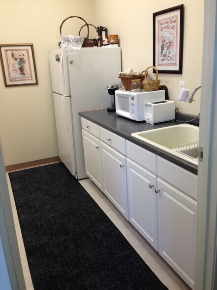 More Photos Of 16213-16217 Illinois Ave, Paramount Land For Lease