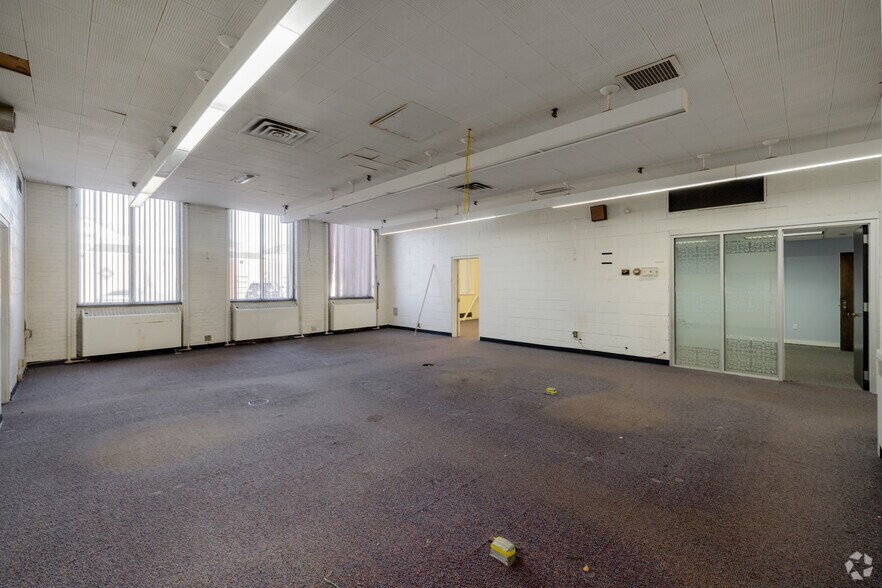 More Photos Of 650 Franklin Ave, Hartford Industrial For Sale