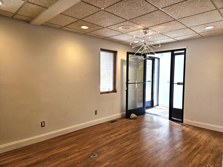 More Photos Of 5820 Gratiot Rd, Saginaw Medical For Sale