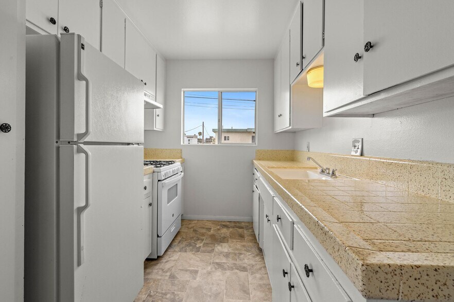More Photos Of 1041 Calla Ave, Imperial Beach Apartments For Sale