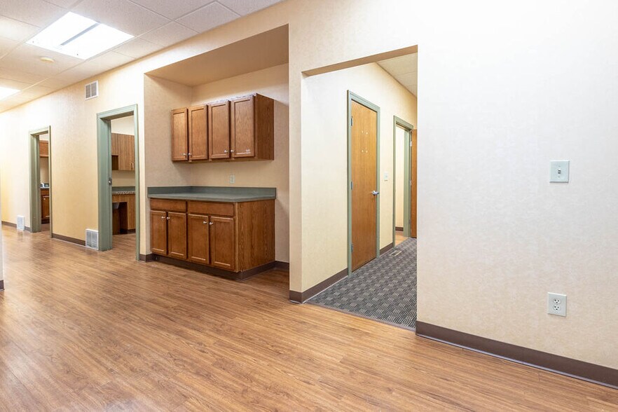 More Photos Of 90 Professional Pky, Lockport Medical For Lease