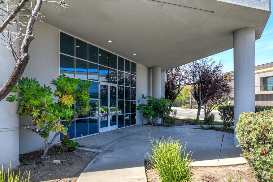 More Photos Of 43455 Osgood Rd, Fremont Warehouse For Lease