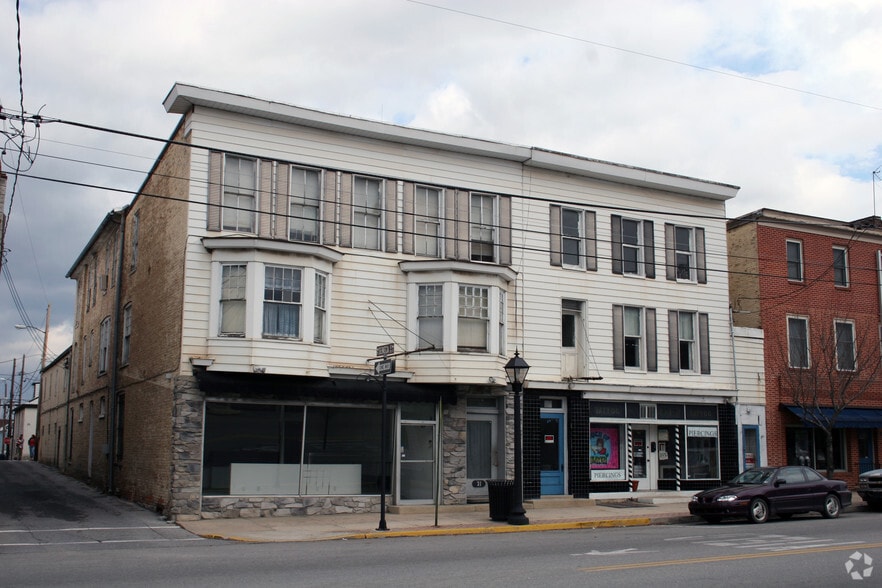 Primary Photo Of 33 King St, Shippensburg Storefront Retail Residential For Lease