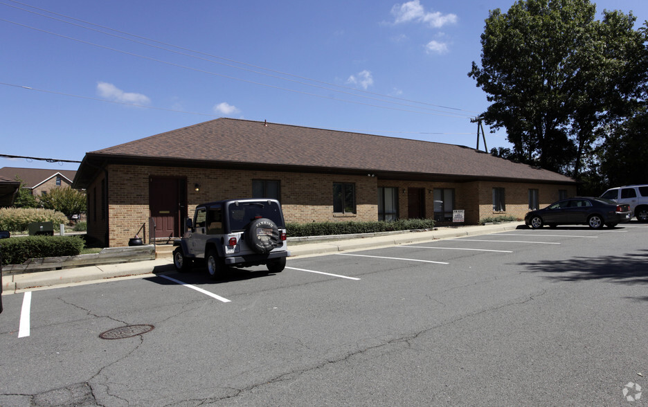 Primary Photo Of 4300 Ridgewood Center Dr, Dale City Office For Lease