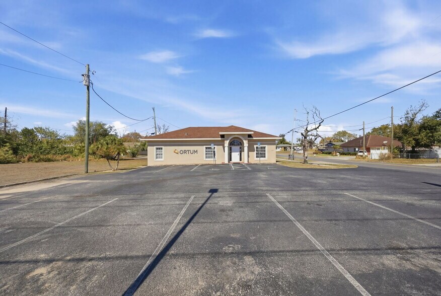More Photos Of 1143 State Road 60 E, Lake Wales Office For Sale