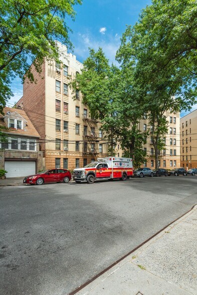 More Photos Of 3871 Sedgwick Ave, Bronx Multifamily For Sale
