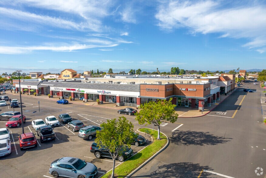 More Photos Of 8220-8230 Mira Mesa Blvd, San Diego General Retail For Lease