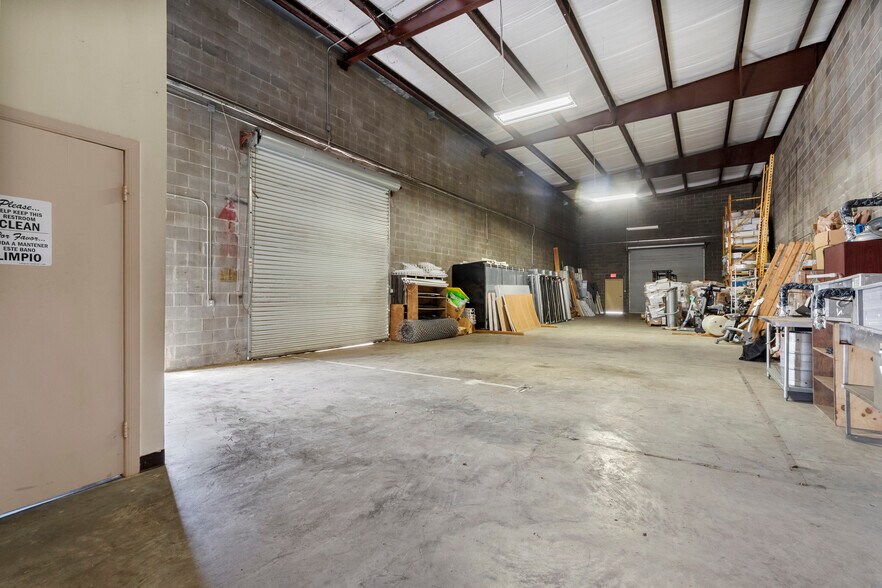 More Photos Of 25349-25351 Borough Park Dr, Spring Light Manufacturing For Sale