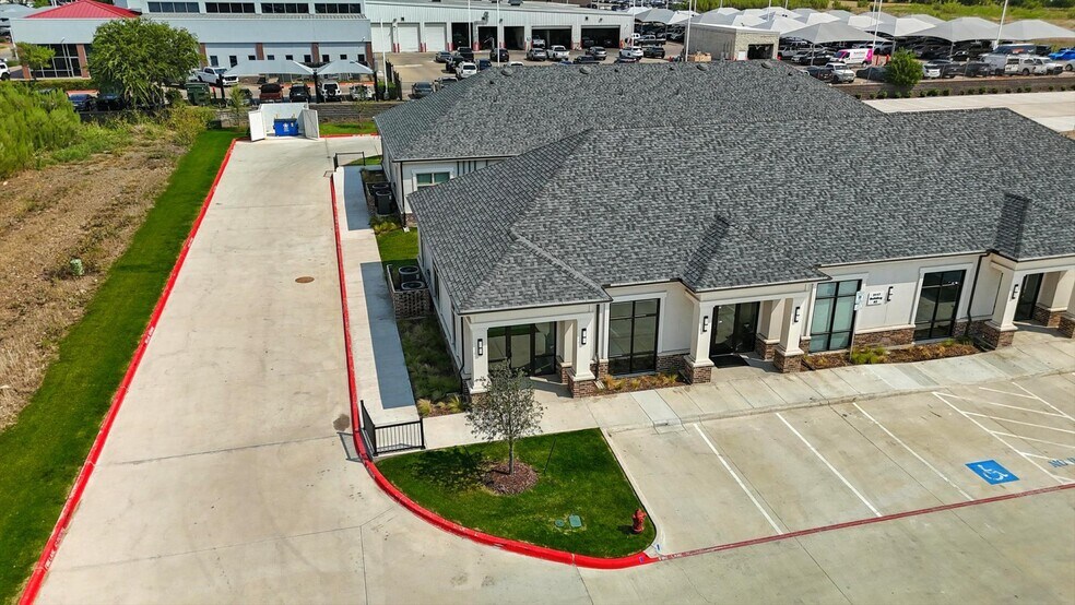 More Photos Of 3117 Bailey, Suite 105 Dr, Fort Worth Office For Lease