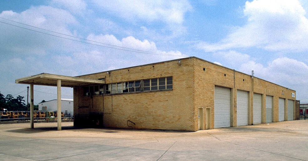 More Photos Of 5901 Griggs Rd, Houston Warehouse For Lease