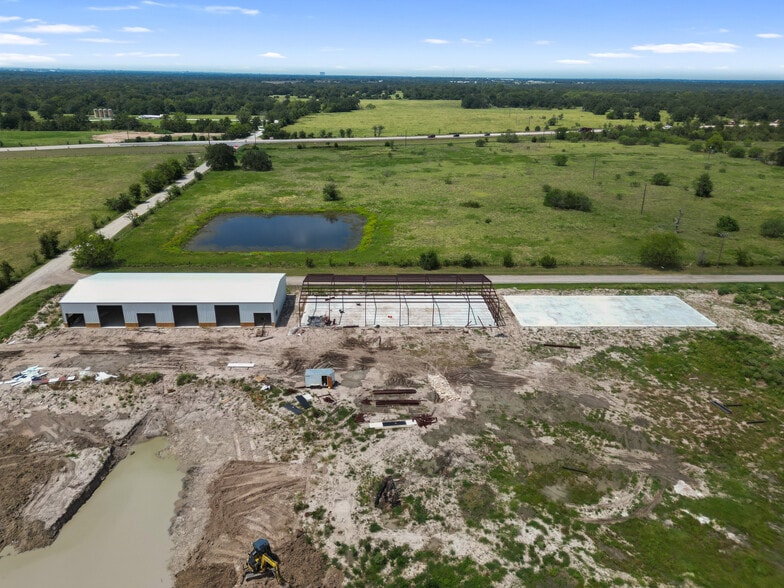 More Photos Of 15137 Tonkaway Lake Rd, College Station Industrial For Lease