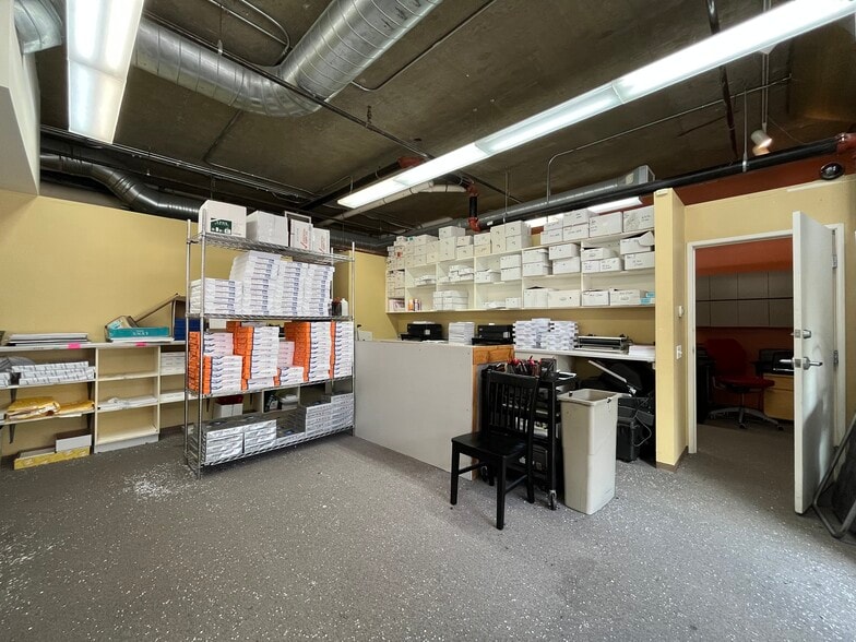 More Photos Of 800 Elgin Rd, Evanston Apartments For Sale