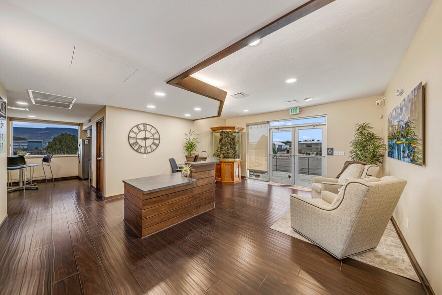 More Photos Of 389 Roberts Ct, Grand Junction Service For Sale