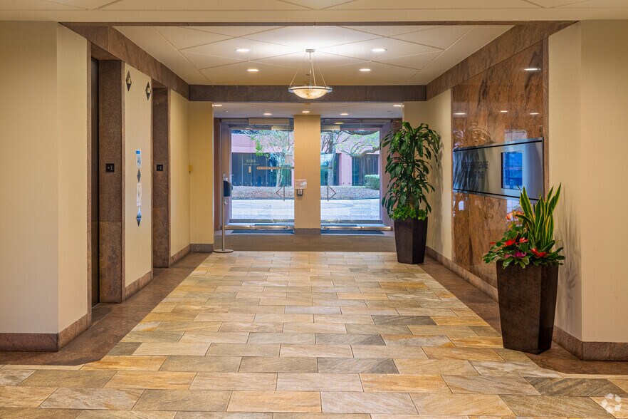 More Photos Of 6836 Austin Center Blvd, Austin Office For Lease