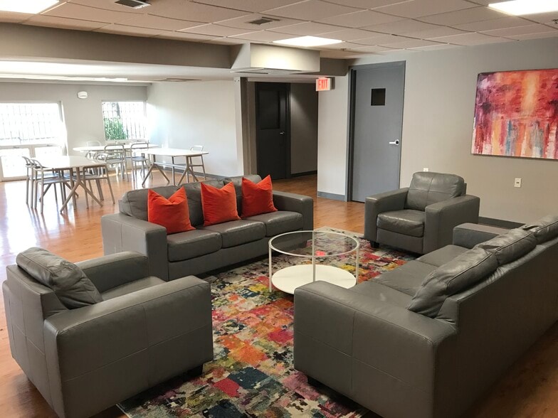 More Photos Of 1734 Maryland Ave, Baltimore Office For Lease