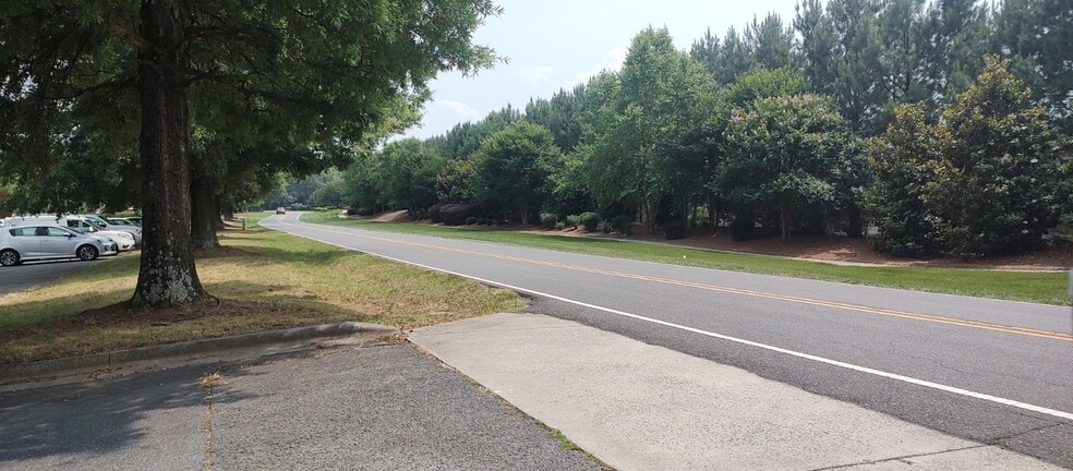 More Photos Of 4700 Lebanon Rd, Mint Hill Business Park For Lease