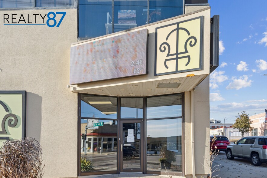 More Photos Of 724 3rd Ave SE, Cedar Rapids Freestanding For Lease