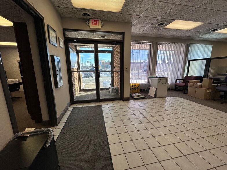 More Photos Of 1219 N Mitchell St, Cadillac Bank For Lease