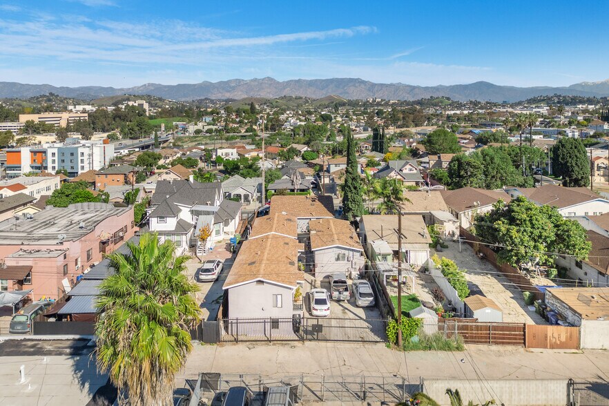 More Photos Of 2440 Wabash Ave, Los Angeles Apartments For Sale