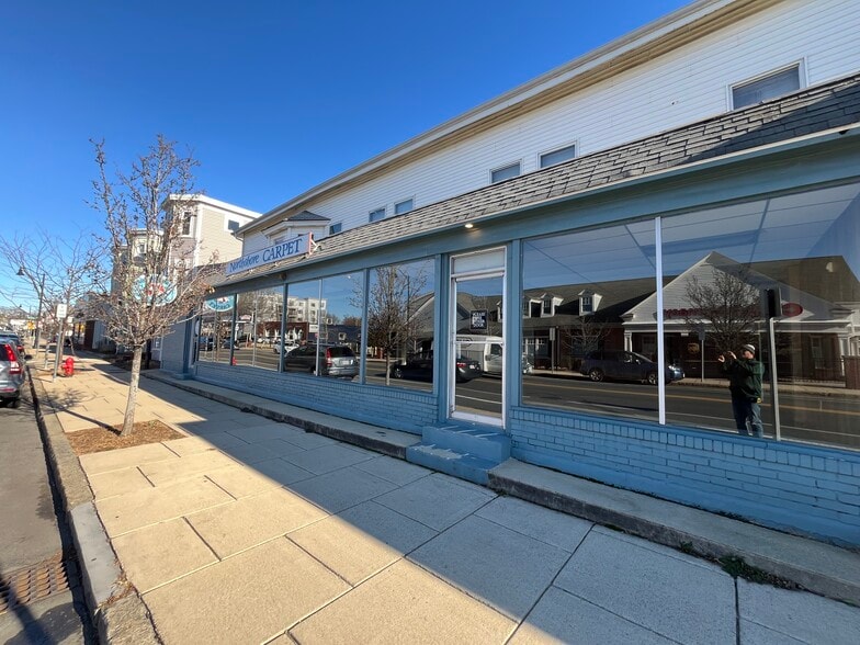 More Photos Of 447 Rantoul St, Beverly Storefront Retail Residential For Lease