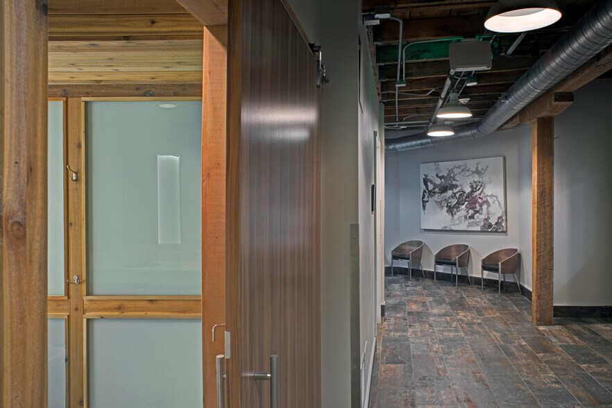 More Photos Of 1900 N Howard St, Baltimore Loft Creative Space For Lease