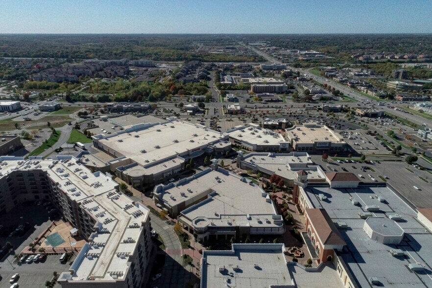 More Photos Of 135th St And Metcalf Ave, Overland Park Unknown For Lease
