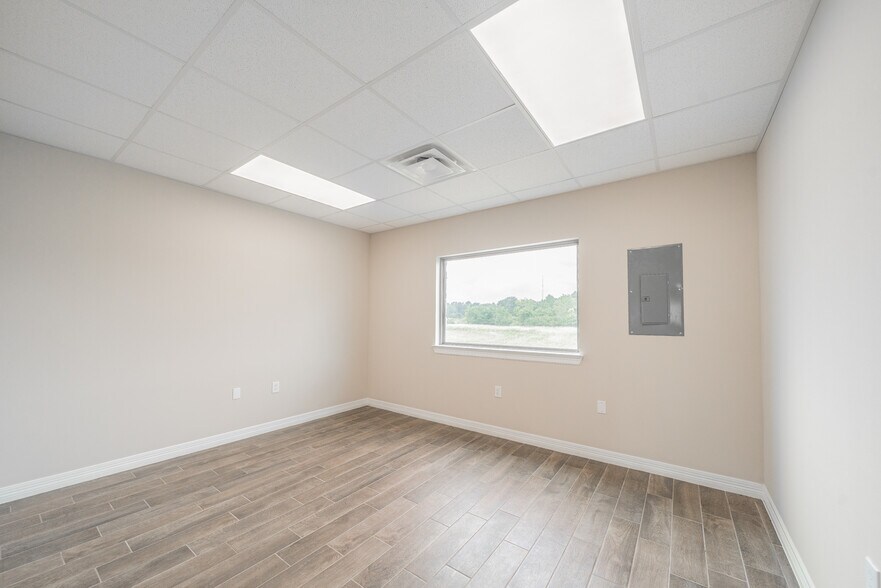 More Photos Of 16310 State Highway 249, Houston Office For Sale